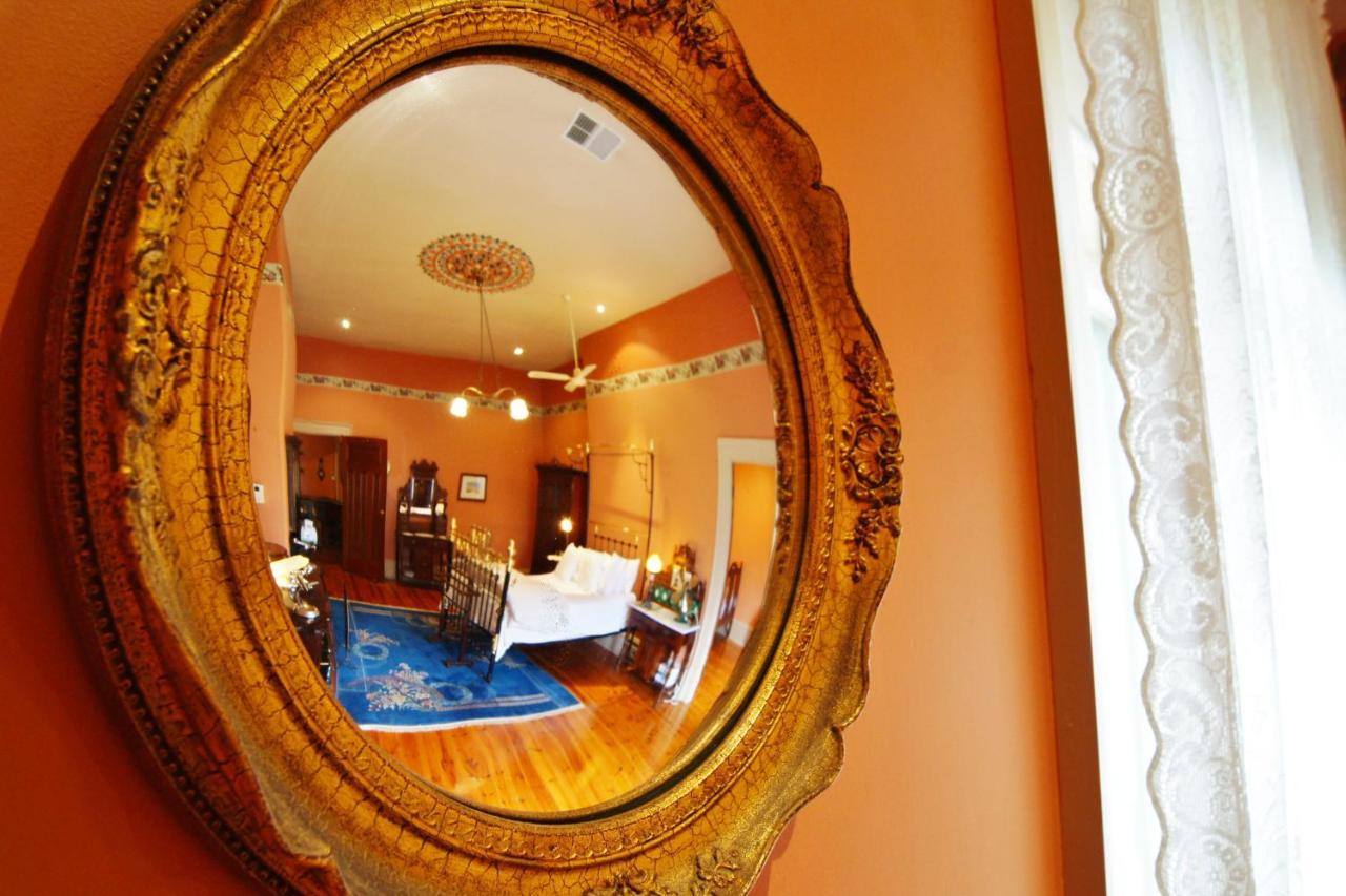 Buxton Manor Bed & Breakfast Аделейд Стая снимка