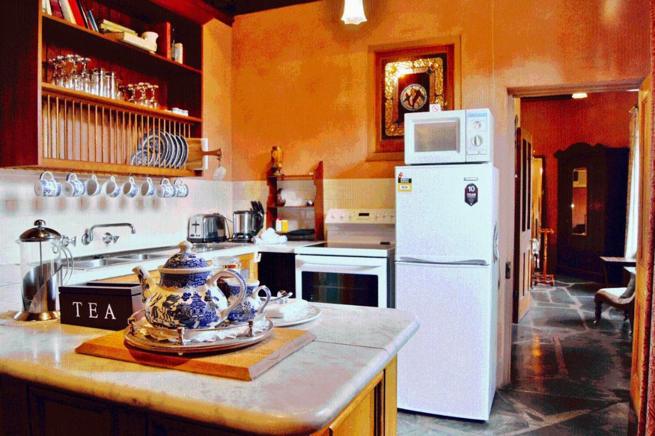 Buxton Manor Bed & Breakfast Аделейд Стая снимка